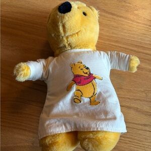 Vintage Gund Winnie the Pooh stuffed toy plush Disney Sears wearing nightshirt